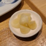 日本橋 蕎ノ字 - ⑧ガリ
      天麩羅屋さんでガリって珍しいけれど口の油をリセットするのに良いですね