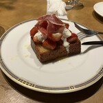 西洋料理店 note - 自家製ブリオッシュとイチゴのソテー