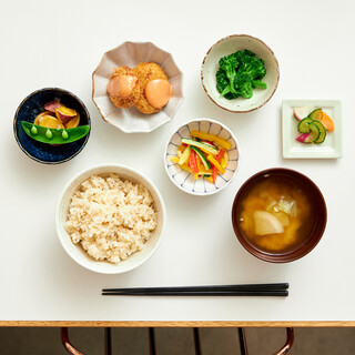 JUNO CAFE JIYUGAOKA_1