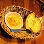 コメダ珈琲店 - ローブパン(バター)、手作りたまごペースト。
