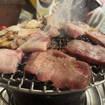 ホルモン青木 - 