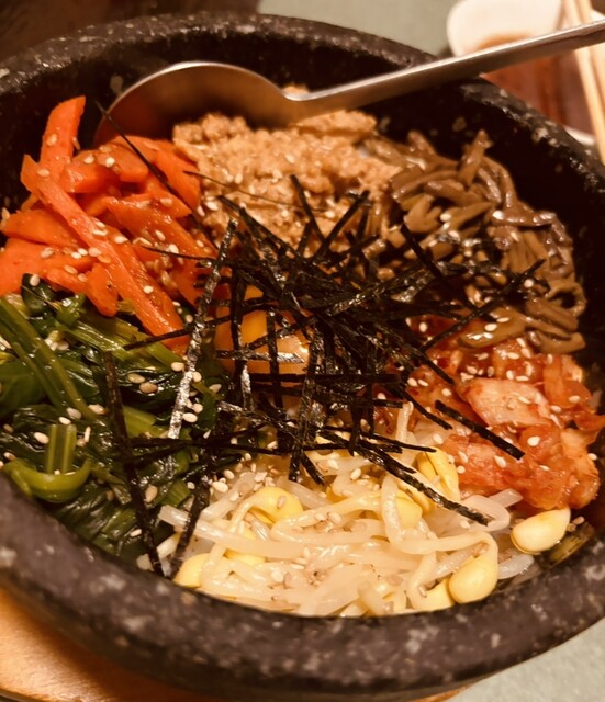 Gyuden Nissei Shin Osaka Biru Ten photo 3