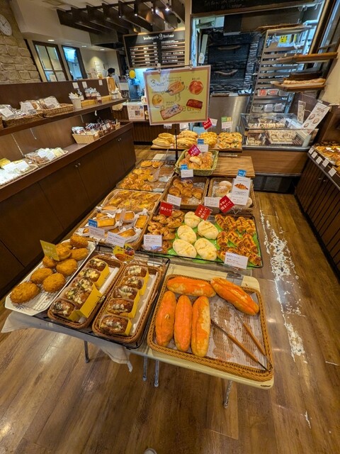ブーランジェリー ボヌール 栄通り店 （Boulangerie Bonheur