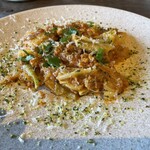 LOGICA - 信玄鶏の挽肉と春キャベツのトマトソース"バッケリ"