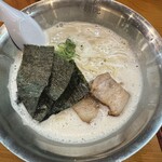 らーめん 麺虎 - 塩とんこつラーメン