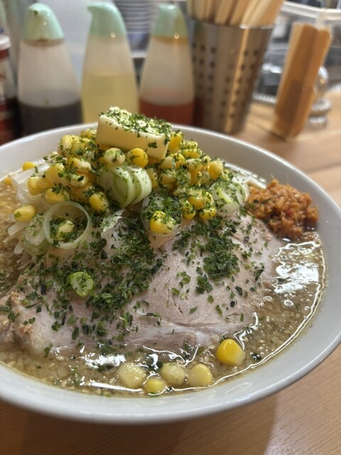 らぁ麺と肴 榊（さかき） - 鶴岡（ラーメン）の写真