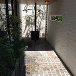 Point - いざ店内。