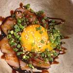 焼き鳥 貴 - 鶏のユッケ！醤油が濃口でうまいｗ