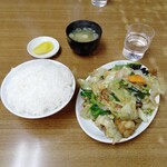 大衆中華 宝来 - 