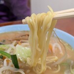 太田食堂 - 軟らかめの中細麺♪
