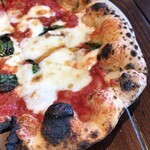 マルゲリータパリアッチョ - ランチマルゲリータ（サラダ付き）：１５００円