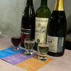 BON BON WINE STAND