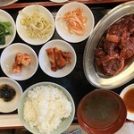 馬山館 - ハラミランチ山盛