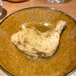 フタツボシ - ◯骨付きもも肉のコンフィ