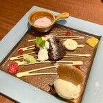 フタツボシ - ◯おまかせ盛り合わせ
      ・桜パンナコッタ
      ・チョコブラウニー
      ・チーズケーキ
      ・フィナンシェ風キャラメルバターケーキ