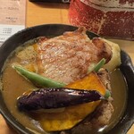 アルペンジロー 本店 - 期間限定！脂身と苦めのルーが合う合う泣