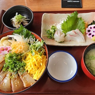 市場食堂 鶴の港_0