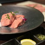 黒毛和牛焼肉 虎斑 - 