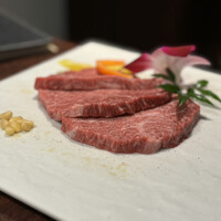 黒毛和牛焼肉 虎斑 北新地店 - 