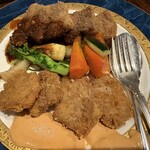 西洋厨房 れんが亭 - 千屋牛と豚ヒレのカツレツ