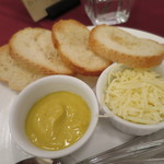 metro cafe でぐち弐番 - 魚の裏漉しスープ　ルイユ添え