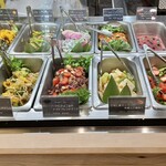 オーガニックレストラン 野菜デリ みどりえ - 色とりどりのデリ