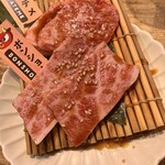 焼肉酒場ともさんかく - 