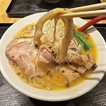 超純水採麺 天国屋 - 大きな穂先メンマ