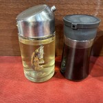 メヂカそば 吟魚 - ニボ酢と出汁醤油