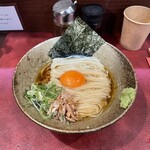 メヂカそば 吟魚 - ２杯目限定の釜玉中華（醤油）¥490:全景