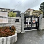 メヂカそば 吟魚 - 隣に土方歳三資料館がある