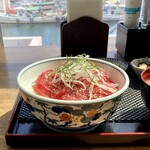 アオハタ鮮魚店 - マグロ丼