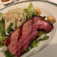 ウルフギャング・ステーキハウス 丸の内店 - シーザーサラダ シズリングベーコン添え