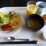 ナチュラル　カフェイーナ - ホテルの朝食も摂り～の