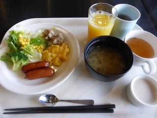 ナチュラル　カフェイーナ - ホテルの朝食も摂り～の