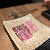 焼肉 牛者 - 名物エロタン