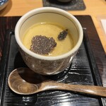 玄水 - フォアグラベースの茶碗蒸しにキャビアとトリュフを添えて