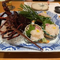 活伊勢海老料理 中納言 神戸三宮本店 - 