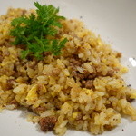 YAICHIRO - 挽き肉の油をまとった玉子ガーリックライス