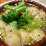 YAICHIRO - マシュルームとブロッコリーのアヒージョ