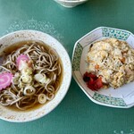 食堂しなだ - かけ蕎麦¥300 チャーハン¥400
