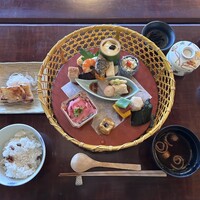 韻松亭 - 