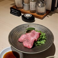 牛刺しと焼肉 仔虎 クリスロード店 - 