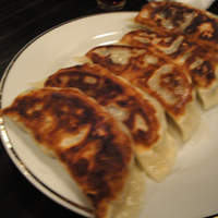 白碗竹快樓 赤坂店 - 大きな餃子