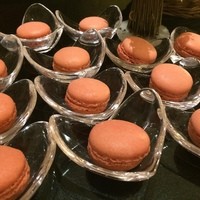 ロビーラウンジ 「マーブルラウンジ」 ヒルトン東京 - ピーチのマカロン