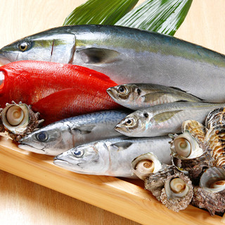 ◆地元より仕入れる新鮮な魚介が自慢です♪