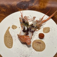 馳走西健一 - ④焼津産赤座エビのソテー 肝ソース ビスクソース ２時間以上焼いたトマト