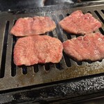 広尾 大衆焼肉 暴飲暴食 - 