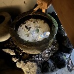 山川ZENZO - 部屋の露天風呂の横で冷えてました。