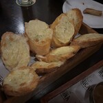 Bill Bentley Pub - ガーリックトースト